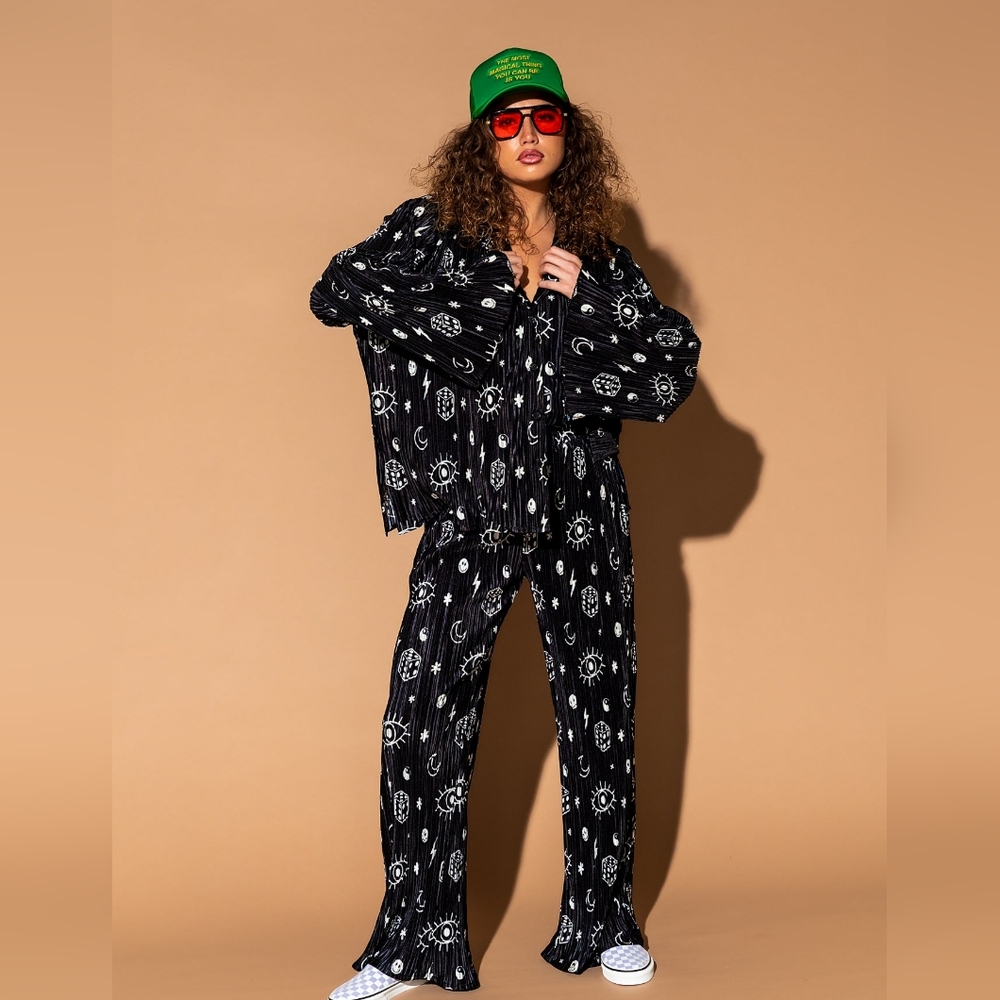 Nwt whats your signe plisse set large